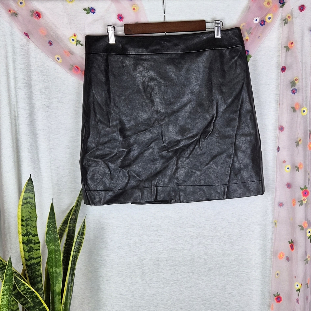 J.Crew Black Faux Leather Mini Skirt Size 14